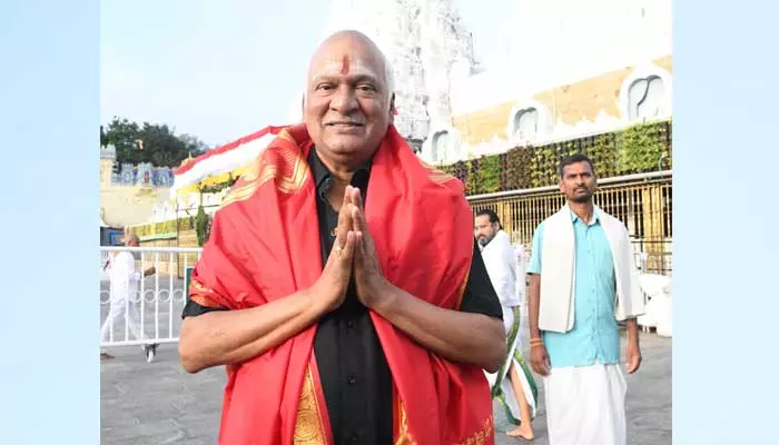 Tirumala:శ్రీవారిని దర్శించుకున్న నట కిరీటి రాజేంద్ర ప్రసాద్