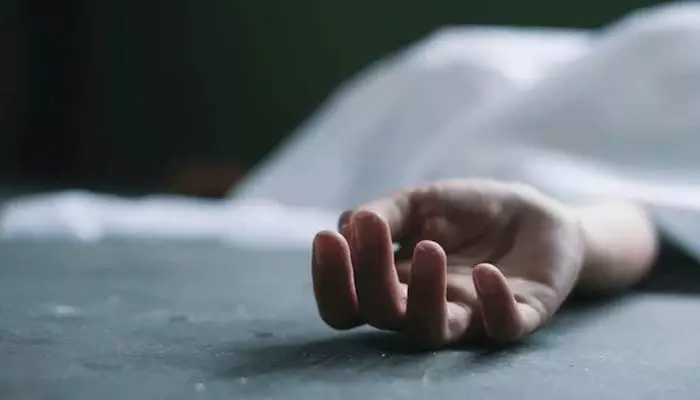 Unidentified dead body: సిద్ధిపేట జిల్లాలో ఘోరం.. గుర్తు తెలియని వృద్ధుడి మృతదేహం లభ్యం