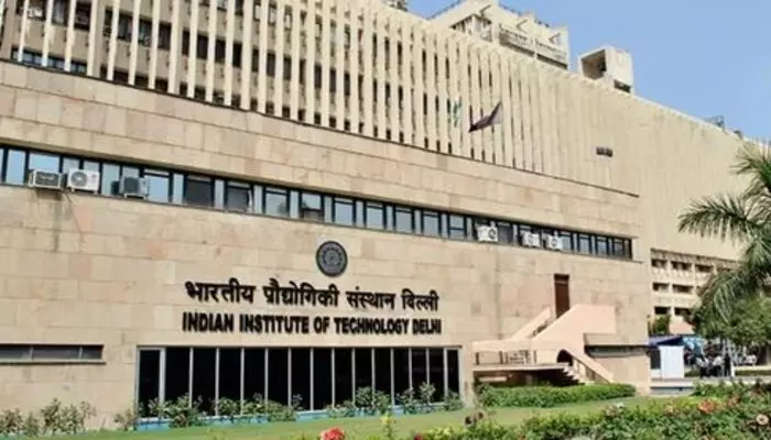 IIT Delhi: ఐఐటీ ఢిల్లీకి రూ. 120 కోట్ల జీఎస్టీ షోకాజ్ నోటీసు