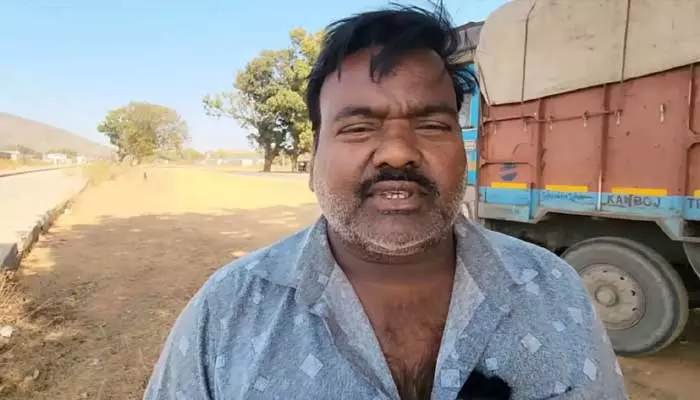 LORRY DRIVER : నెలకు పది లక్షలు సంపాదిస్తున్న లారీ డ్రైవర్... సినిమా కన్నా పెద్ద ట్విస్ట్ ఇదైతే...