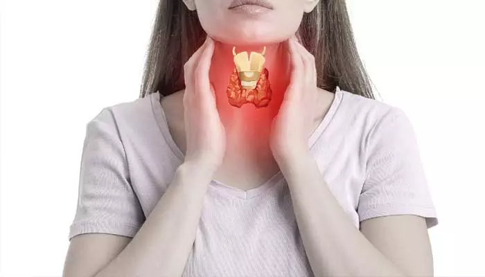 Thyroid : థైరాయిడ్‌ సమస్యతో బాధపడుతున్నారా.. నియంత్రించడానికి ఇలా చేయండి..