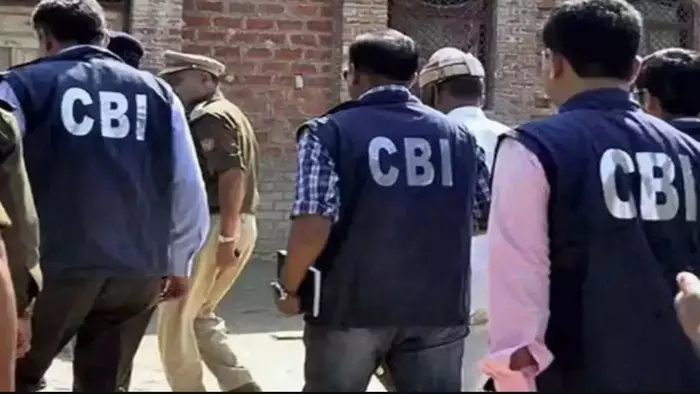 CBI raid: సీబీఐ దాడులతో మనస్తాపం.. పోస్టల్ అధికారి ఆత్మహత్య