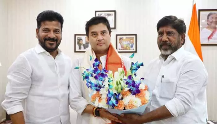 CM Revanth Reddy: రూ.300 కే నెట్, కేబుల్ టీవీ, ఈ -ఎడ్యుకేషన్.. కేంద్రమంత్రికి సీఎం రేవంత్ రెడ్డి విజ్ఞప్తి