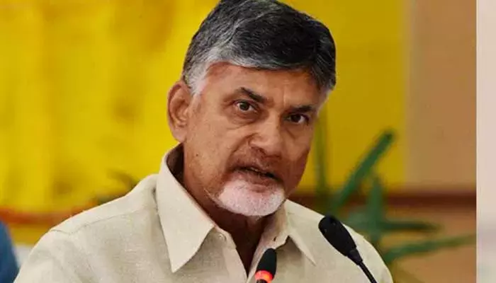 మెట్రో రైలు ప్రాజెక్టు ప‌నుల స్పీడ్ పెంచాలి.. అధికారులకు సీఎం చంద్రబాబు ఆదేశం