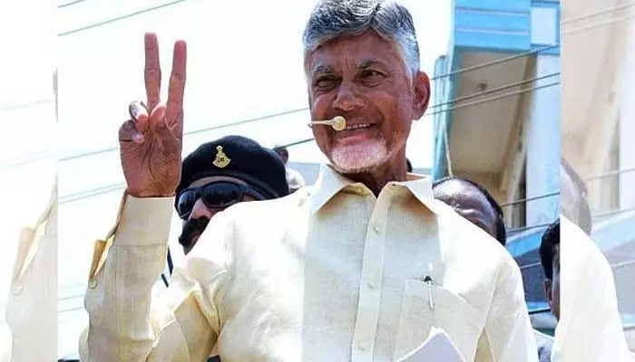 AP News:ఏపీ మహిళలు, విద్యార్థులకు సీఎం చంద్రబాబు భారీ గుడ్ న్యూస్