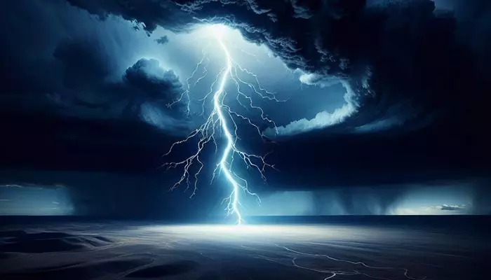 Lightning strike: ఫుట్‌బాల్ మైదానంలో పిడుగుపాటు.. ఇద్దరు ప్లేయర్లు మృతి