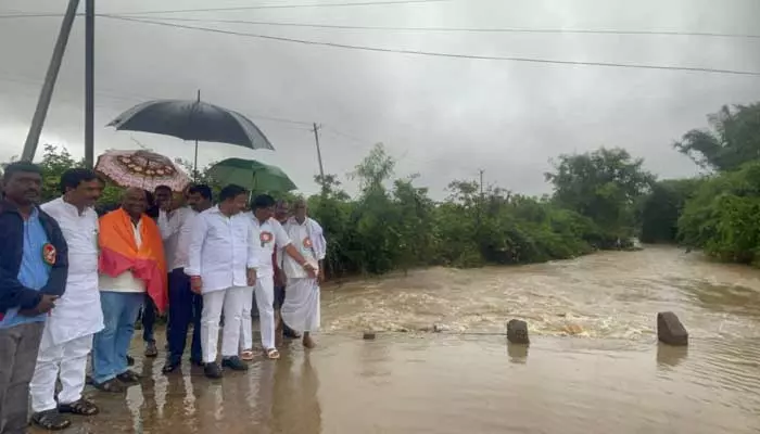 పరిగి పెద్ద వాగుపై వంతెన నిర్మిస్తాం : ఎమ్మెల్యే రామ్మోహన్​ రెడ్డి