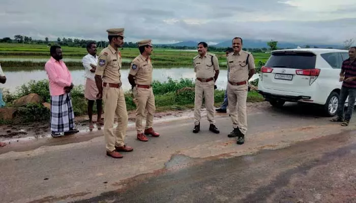 భారీ వర్షాల నేపథ్యంలో ప్రజలు అప్రమత్తంగా ఉండాలి : అదనపు ఎస్పీ బోనాల కిషన్