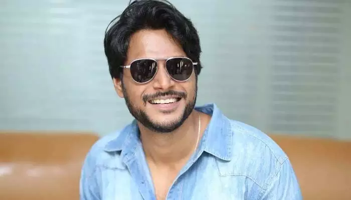 Sandeep Kishan: యంగ్ బ్యూటీతో కలిసి షాకిచ్చిన టాలీవుడ్ హీరో సందీప్ కిషన్.. వీడియో వైరల్