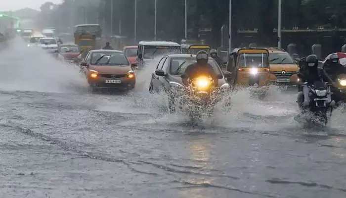 Hyderabad Rains : హైదరాబాద్‌లోని పలు ప్రాంతాల్లో భారీ వర్షం