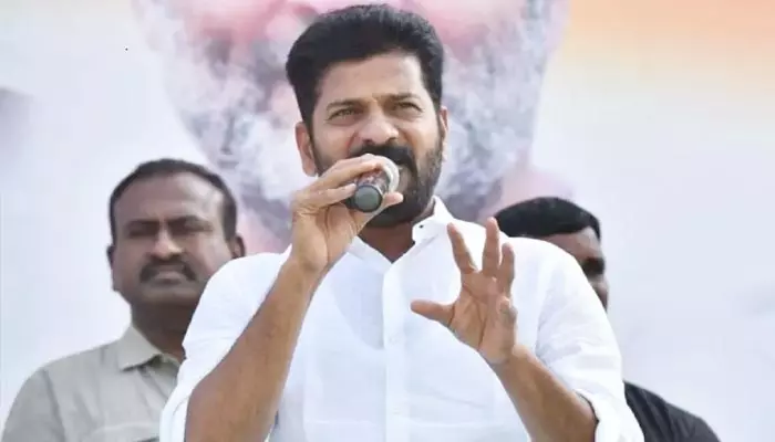 CM Revanth: కేసీఆర్ కుటుంబం వద్ద రూ.లక్ష కోట్లు ఉన్నాయ్: సీఎం రేవంత్ సంచలన ఆరోపణలు