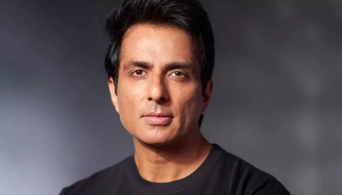 sonu sood: వరద బాధితులకు షెల్టర్ ఇస్తానన్న సోనూసూద్.. సాయం కోసం ఈ లింక్‌ను సంప్రదించాలంటూ పోస్ట్