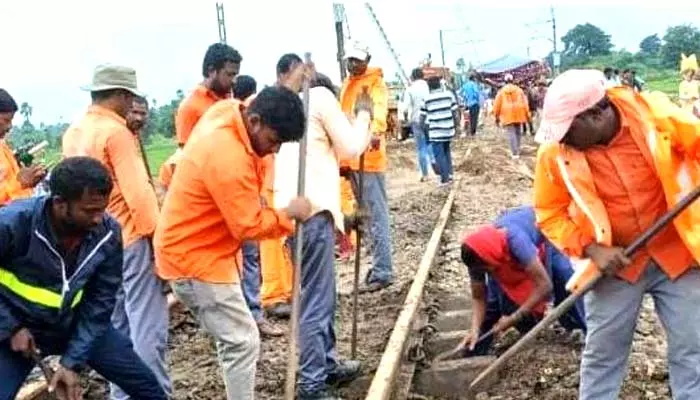 తాళ్లపూసపల్లి-ఇంటికన్నె రైల్వే ట్రాక్ పునరుద్ధరణ పూర్తి