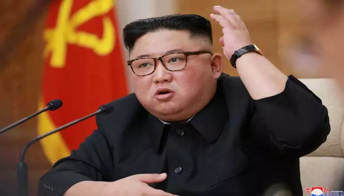 Kim Jong Un:మరో కఠిన నిర్ణయం తీసుకున్న నియంత కిమ్..అలాంటి హెయిర్‌స్టైల్‌తో పట్టుబడితే 6 నెలల జైలు శిక్ష..!