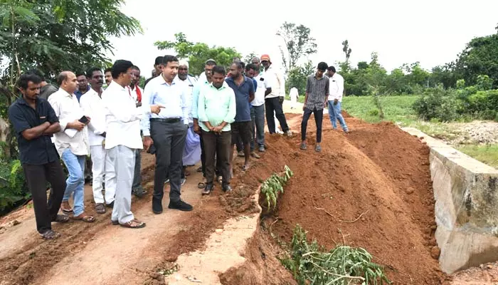 పౌష్టికాహారాన్ని అందించాలి