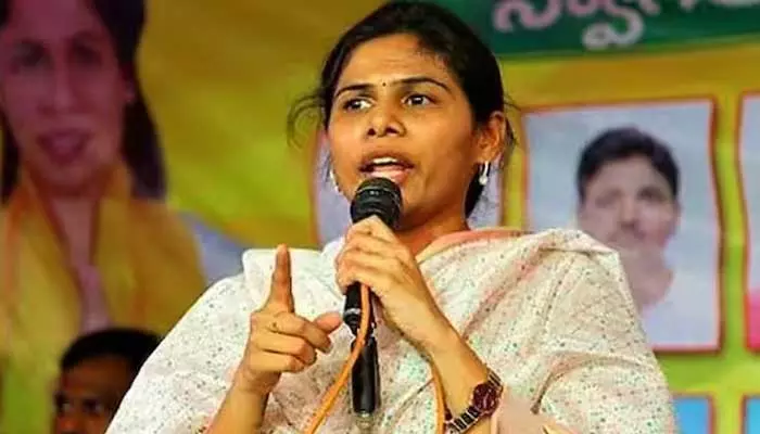 Bhuma Akhila Priya : భూమా అఖిలప్రియ మాస్ వార్నింగ్