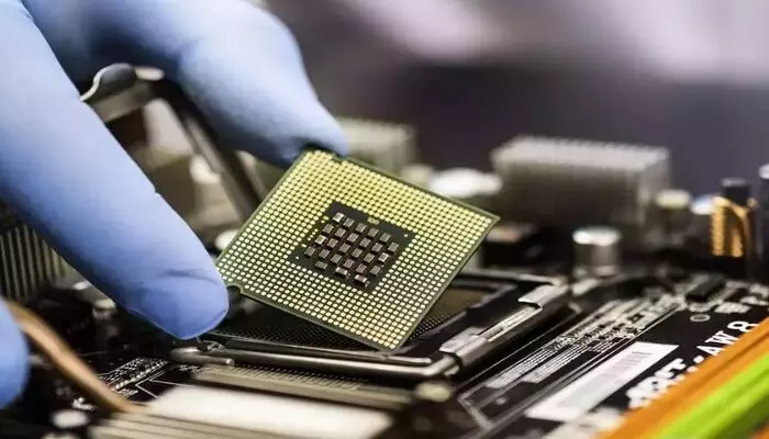 Semiconductor: భారీ చిప్ ప్రాజెక్ట్‌ ఏర్పాటు చేయనున్న ఇజ్రాయెల్ టవర్ కంపెనీ, అదానీ గ్రూప్