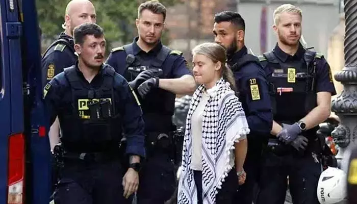 Greta Thunberg: ఇజ్రాయిల్ దాడికి వ్యతిరేకంగా నిరసన..పర్యావరణవేత్త గ్రేటా థాన్‌బర్గ్‌ అరెస్ట్..!