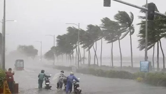 Andhra Pradesh Weather update: ఏపీకి పొంచి ఉన్న తుఫాను ముప్పు