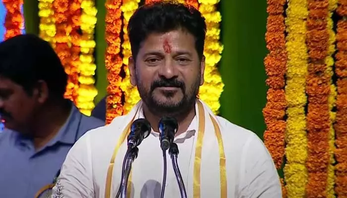 CM Revanth Reddy: ‘ఎవడుబడితే వాడు ఓ యూట్యూబ్ పెట్టుకుని వస్తున్నాడు’.. రేవంత్ రెడ్డి సంచలన వ్యాఖ్యలు