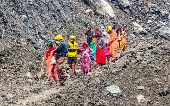 Kedarnath: కొండచరియలు విరిగిపడిన ఘటనలో ఐదుకి చేరిన మృతుల సంఖ్య