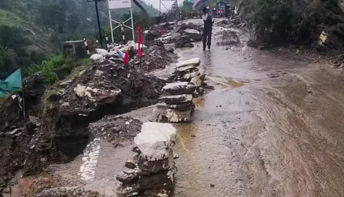 Heavy rains: ఉత్తరాఖండ్‌లో భారీ వర్షాలు.. ఆరుగురు మృతి