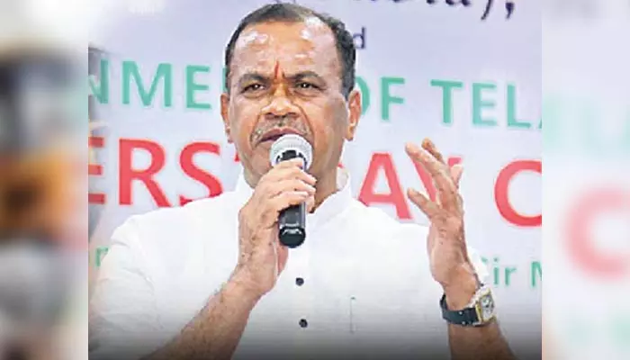 Minister Komatireddy: రాజీవ్‌గాంధీపై మాట్లాడే అర్హత కేటీఆర్‌కు లేదు: మంత్రి కోమటిరెడ్డి ఘాటు వ్యాఖ్యలు