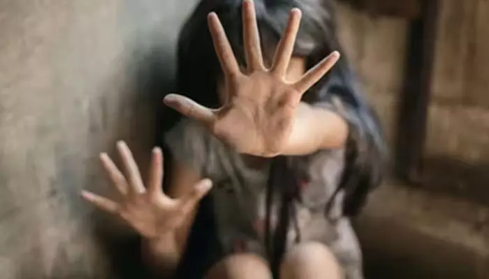 Marital Rape : భార్యను భర్త బలవంతం చేయడాన్ని నేరంగా పరిగణించలేం : కేంద్రం