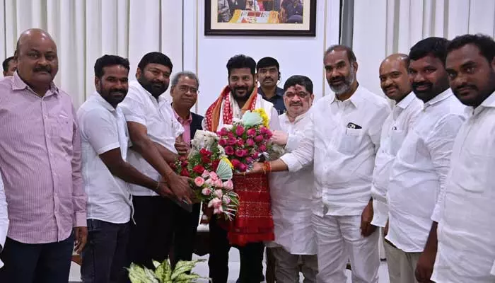 సీఎం రేవంత్ రెడ్డికి కృతజ్ఞతలు తెలిపిన గల్ఫ్ సంఘాల ప్రతినిధులు