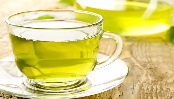 Green tea: గ్రీన్ టీ టేస్ట్ నచ్చట్లేదా? వీటిని కలుపుకుని తాగండి