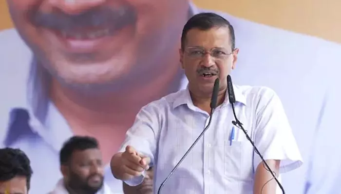 Kejriwal : రిమోట్ కంట్రోల్ టాయిలెట్‌.. కేజ్రీవాల్‌ వర్సెస్ బీజేపీ