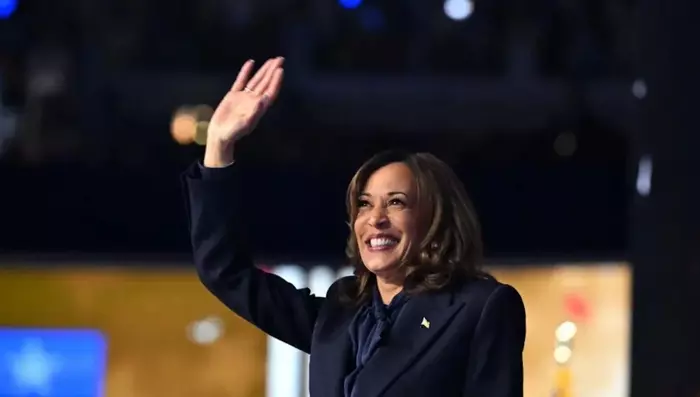 Kamala Harris: కమలా హ్యారిస్ పార్టీ ప్రచార కార్యాలయంపై కాల్పుల కలకలం