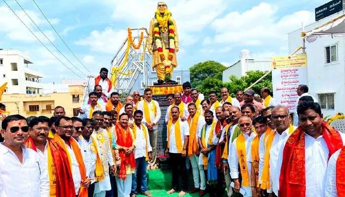 కొండా లక్ష్మణ్ బాపూజీ సేవలు మరువలేనివి