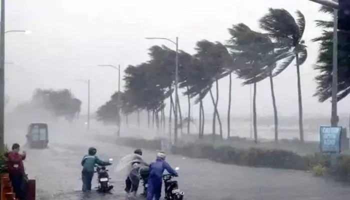 Rain Alert: తెలుగు రాష్ట్రాల ప్రజలకు బిగ్ అలర్ట్.. నేడు ఈ జిల్లాల్లో వర్షాలు