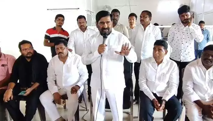 MLA Jagadish Reddy : అధైర్యపడొద్దు..అండగా నిలబడతా..