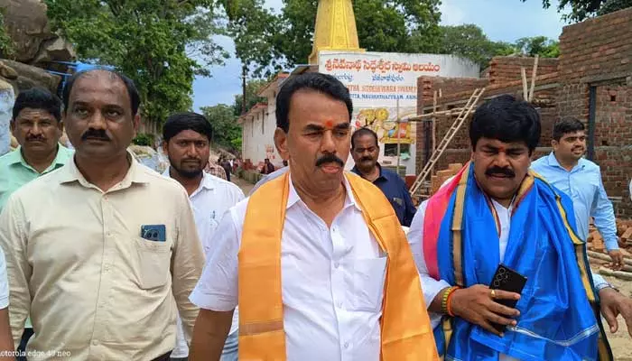 సిద్ధులగుట్ట పై మంత్రి జూపల్లి ప్రత్యేక పూజలు...