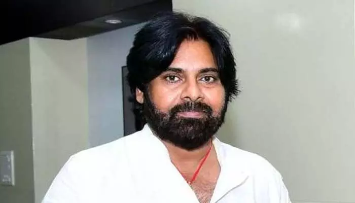 పవన్ కల్యాణ్‌కు అస్వస్థత.. ఆందోళనలో ఫ్యాన్స్