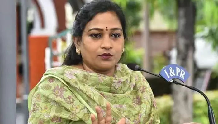 Home Minister Anitha: విజిలెన్స్ విచారణ అంటే సుబ్బారెడ్డికి వణుకొస్తుంది: హోంమంత్రి అనిత మాస్ ర్యాగింగ్