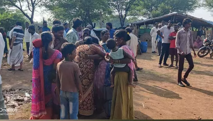 చెరువులో మునిగి ముగ్గురు చిన్నారుల మృతి..