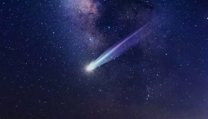 Comet:ఆకాశంలో అరుదైన అద్భుతం.. మళ్లీ 80 ఏళ్ల తర్వాతే!