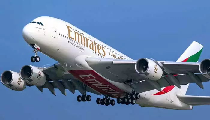 Emirates Airlines: పేజర్లు,వాకీటాకీలపై నిషేధం విధిస్తూ ఎమిరేట్స్ ఎయిర్‌లైన్స్‌ నిర్ణయం