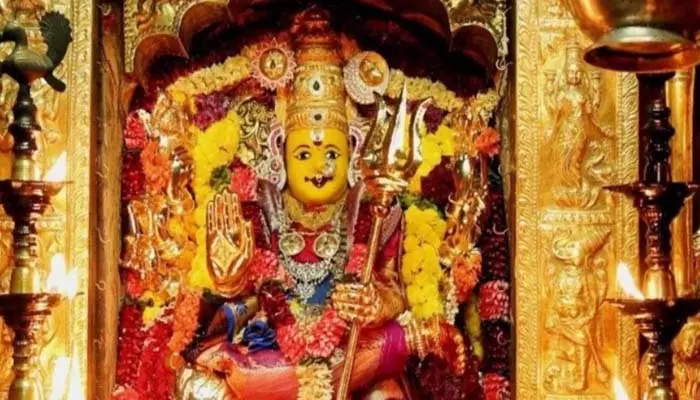 Sharannavaratri: మహాచండీదేవిగా దుర్గమ్మ.. నైవేద్యం, అలంకరణ వివరాలివీ