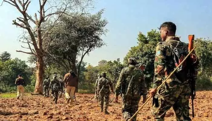 ఛత్తీస్‌గఢ్‌లో మరోసారి ఎన్కౌంటర్.. నలుగురు మావోలు హతం