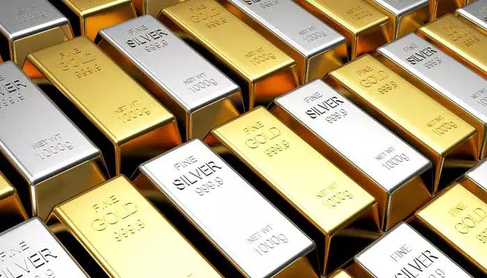 Gold prices : మహిళలకు భారీ షాక్.. పెరిగిన బంగారం.. తగ్గిన వెండి ధరలు..!!