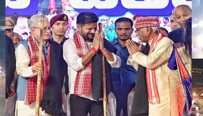 అలయ్ బలయ్ వేదికపై మూడు ప్రధాన పార్టీలు