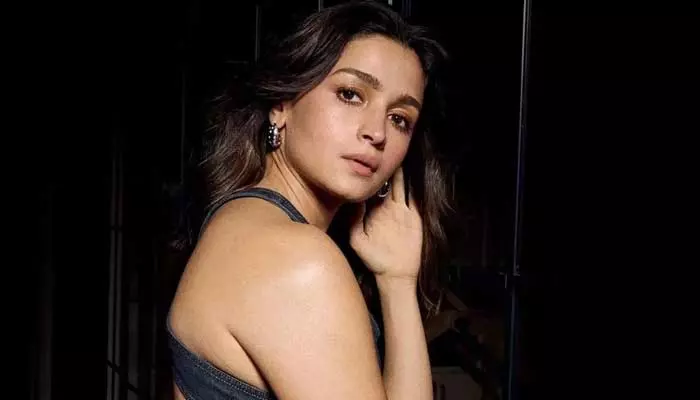 Alia Bhatt: చిన్నప్పటి నుంచి ఆ సమస్యతో బాధపడుతున్నా..అలియా ఆసక్తికర కామెంట్స్