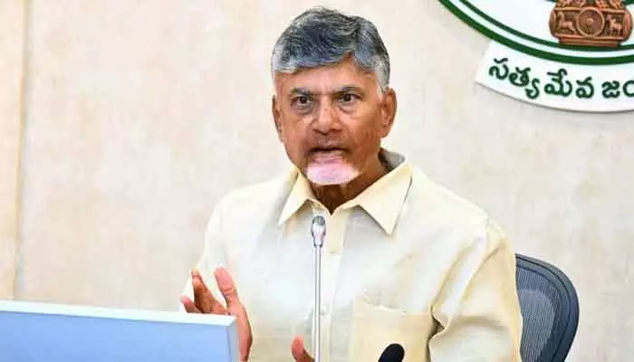 అప్రమత్తంగా ఉంటేనే కాపాడగలం: టెలీకాన్ఫరెన్స్‌లో సీఎం చంద్రబాబు