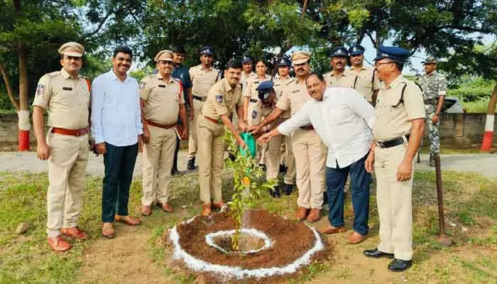 అక్రమ రవాణా నియంత్రించాలి :  ఎస్పీ సుధీర్ రాంనాథ్ కేకన్