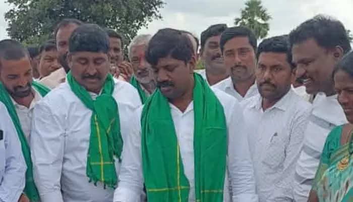 చివరి గింజ వరకు ప్రభుత్వమే కొనుగోలు చేస్తుంది: ఎమ్మెల్యే