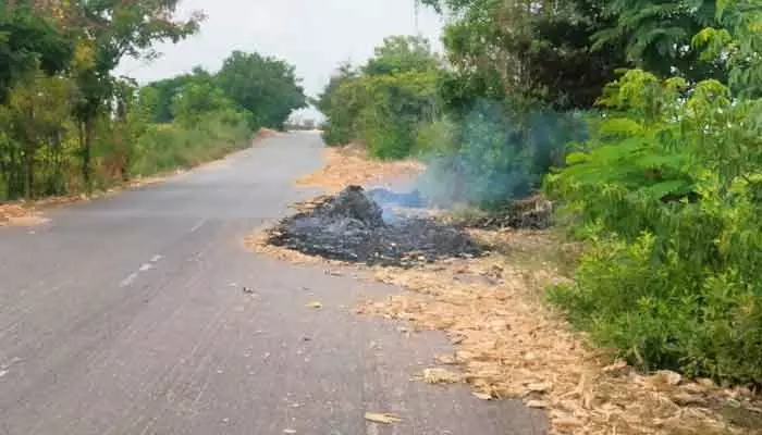 ప్రజల సొమ్ము..అగ్గి పాలు